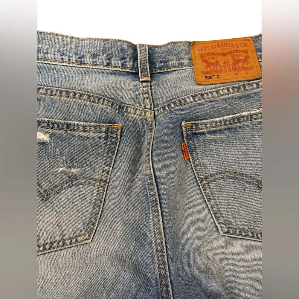 Levi’s Distressed Women’s Straight Leg Jeans | Light Wash Size 26 - Picture 4 of 7
